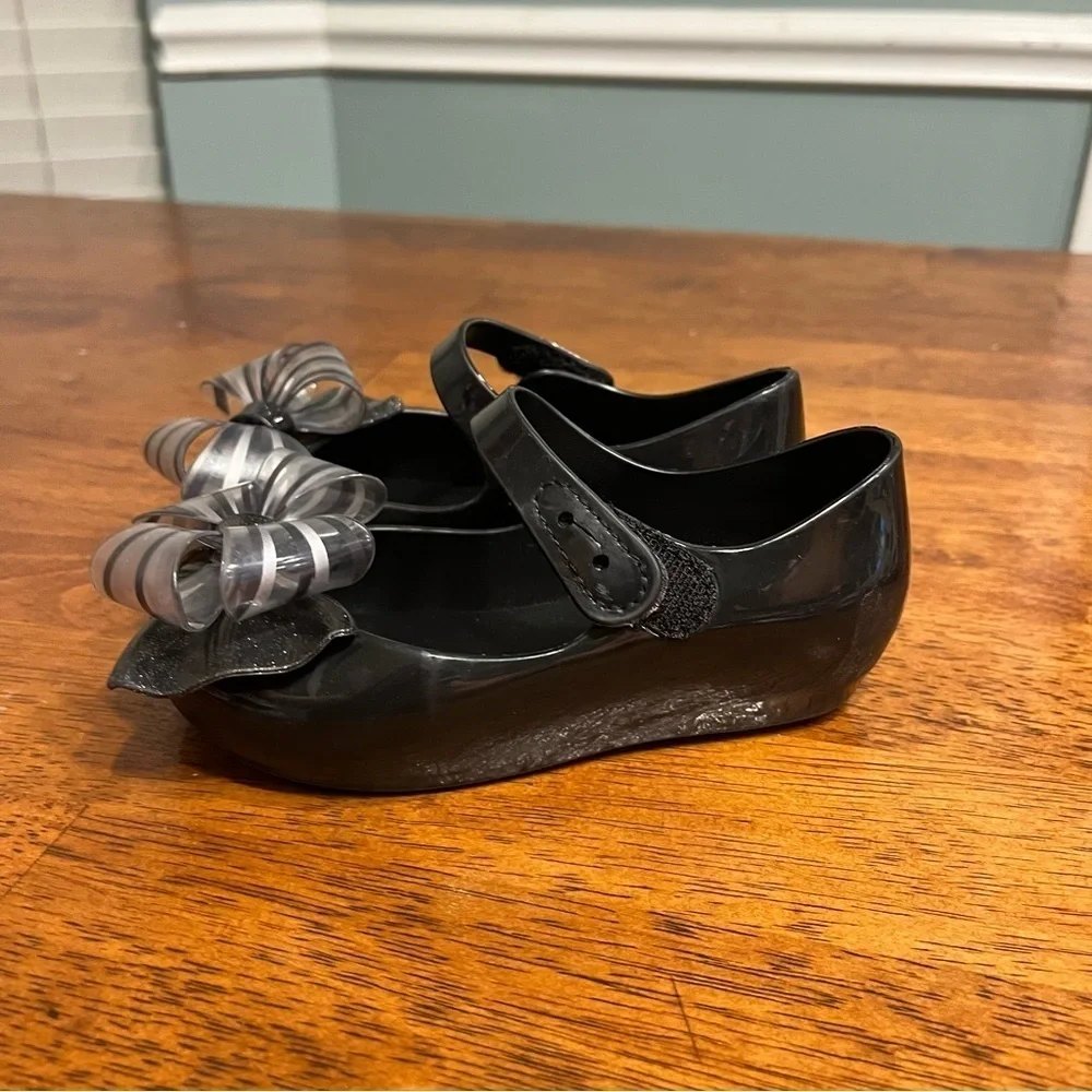 Black Bow Mini Melissa girls mary Jane shoes size 9